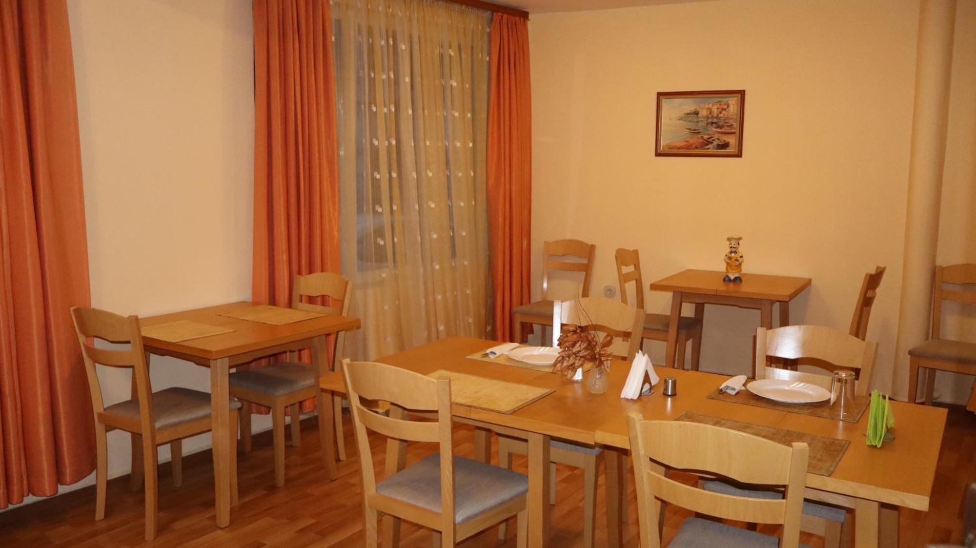 Hotel Palitra Varna Exterior foto